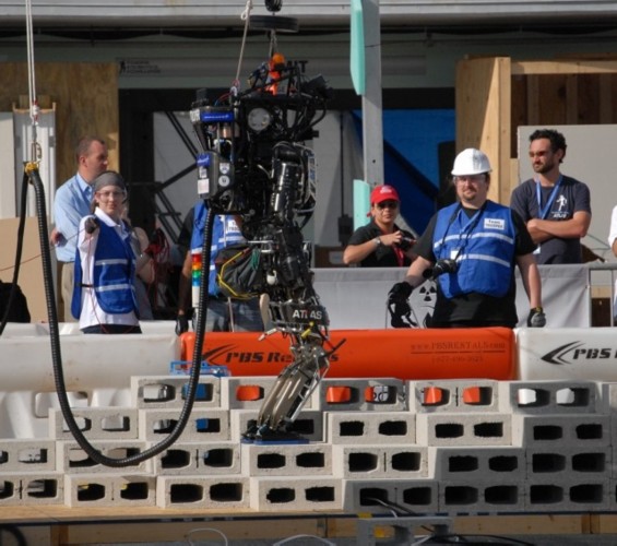 美国国防部先进研究项目局（DARPA）举办的全球规模的机器人挑战赛